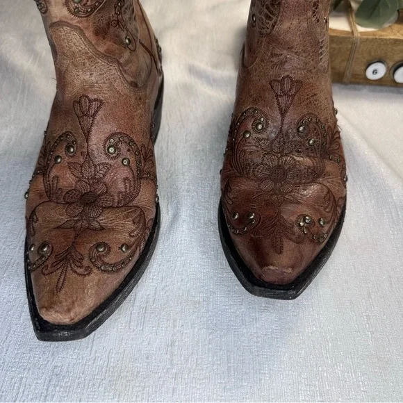 Brown Embroidered Women’s Cavender’s Cowboy Boots with Studs Size 7 B - Picture 4 of 14